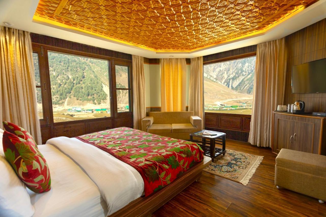 Hotel Village Walk Сонамарг Экстерьер фото